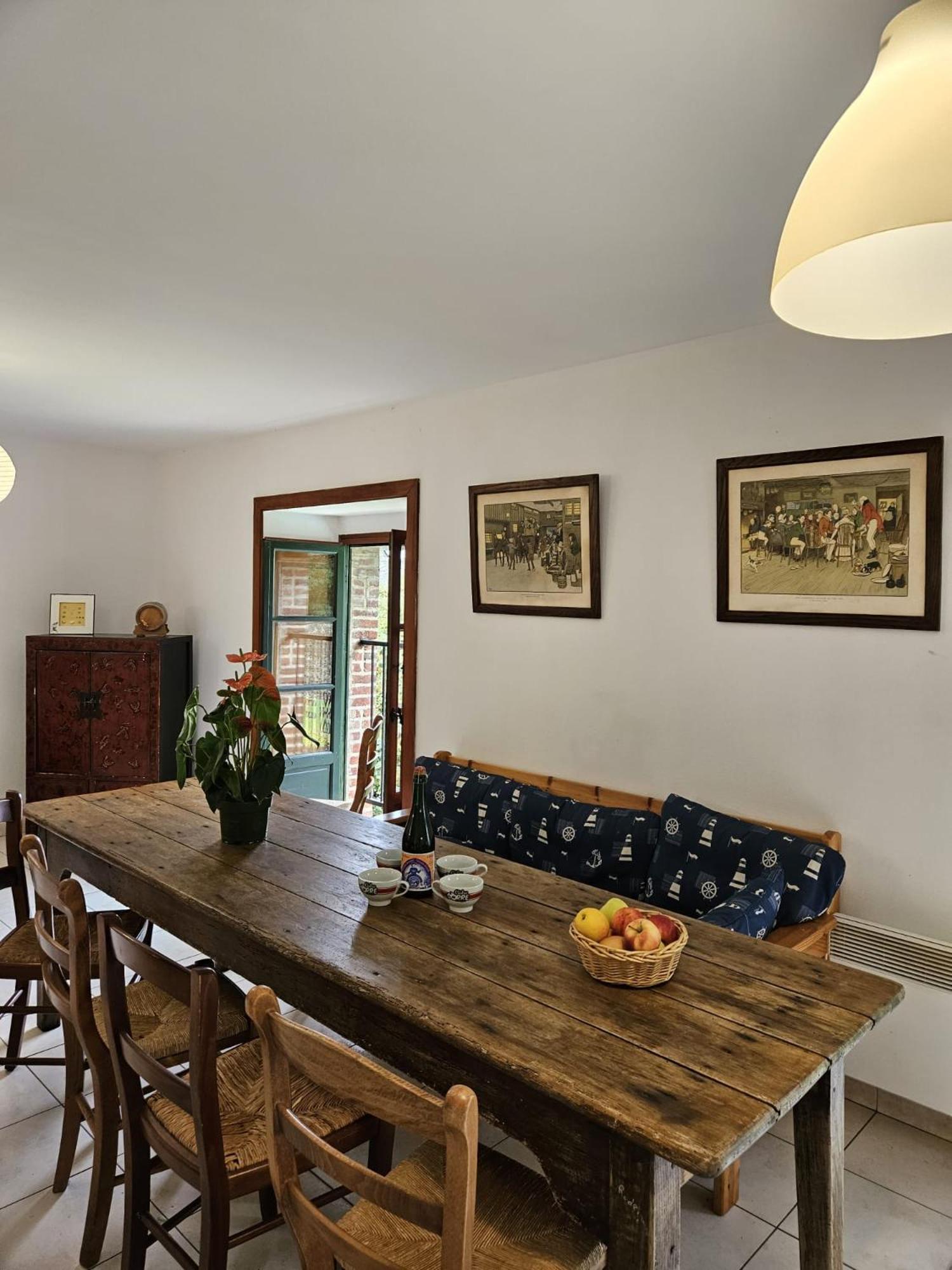 L'Auberge De La Porte Saint-Jouan-des-Guérets Стая снимка
