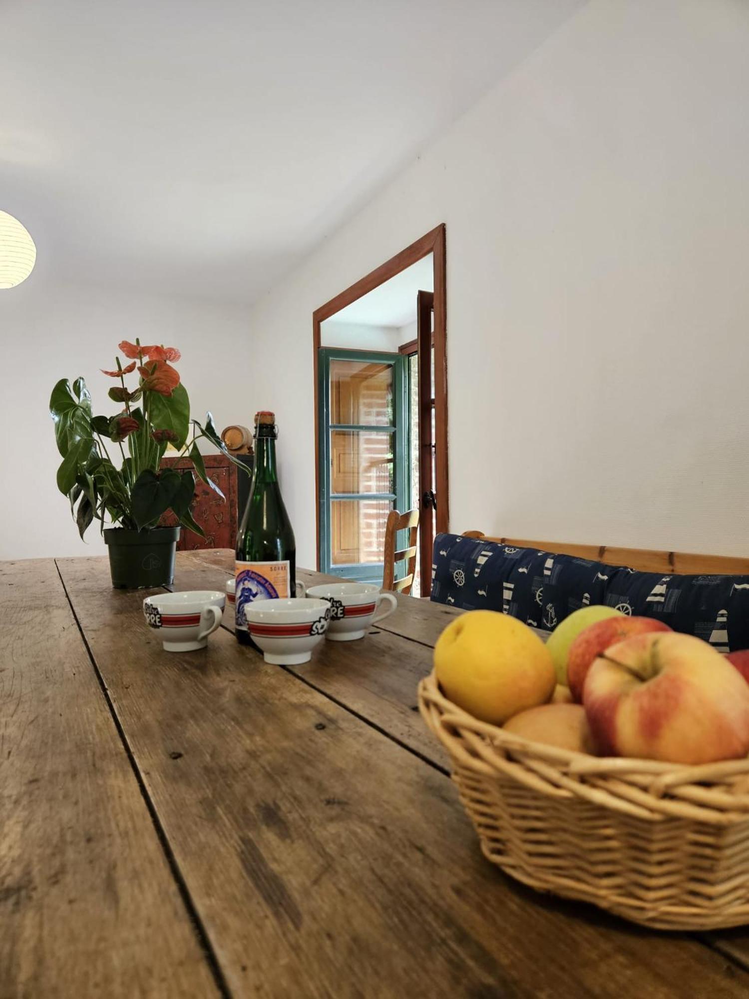 L'Auberge De La Porte Saint-Jouan-des-Guérets Стая снимка